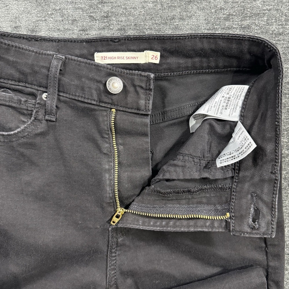 Levi's 721 High Rise Skinny Jeans Women's Size 26 Black Distressed Stretch - Picture 3 of 16